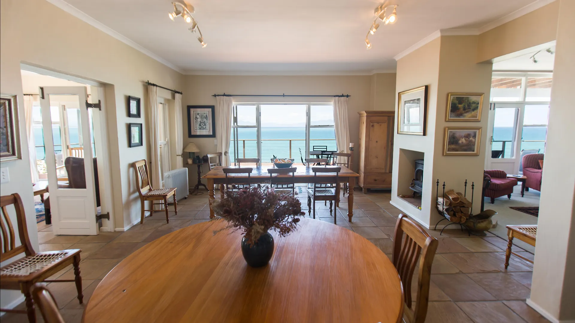 Moonglow Guesthouse Cape Town Guest house